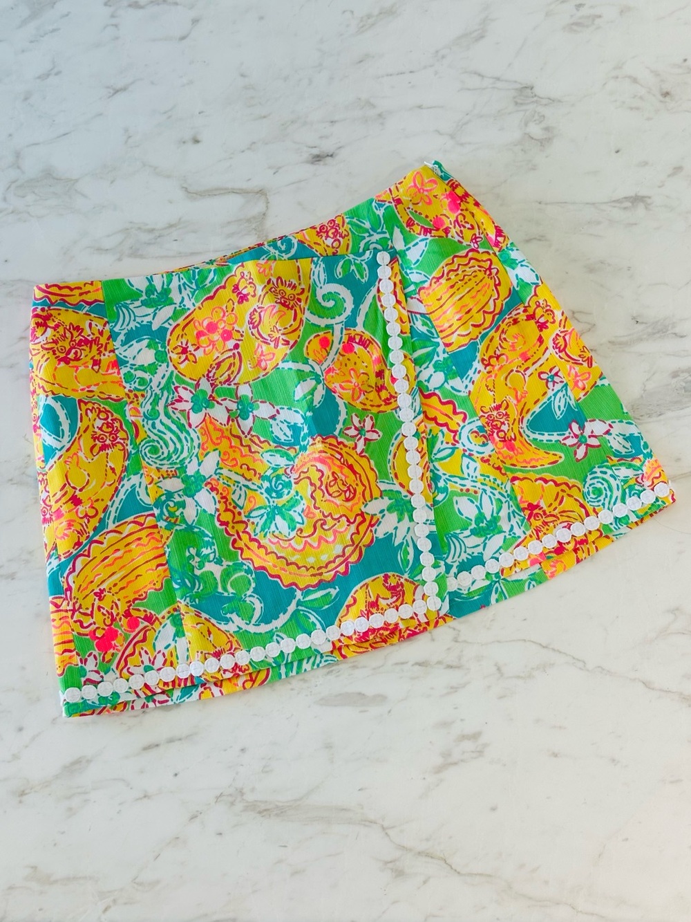 Lilly Pulitzer Dree Skort Size 4 in Pop Goes the Lemur Print